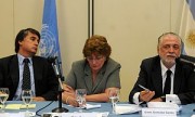 Télam Buenos Aires, 19/12/2011 - Máximo Diosque, Mirta Roses y Ginés González García, en la presentación del informe.