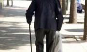 Caminar después de comer previene la diabetes tipo 2 en los adultos mayores